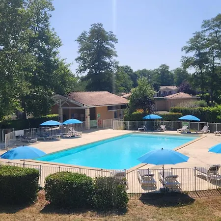 T3 Famille - Piscine, Aire De Jeux - Apartmán